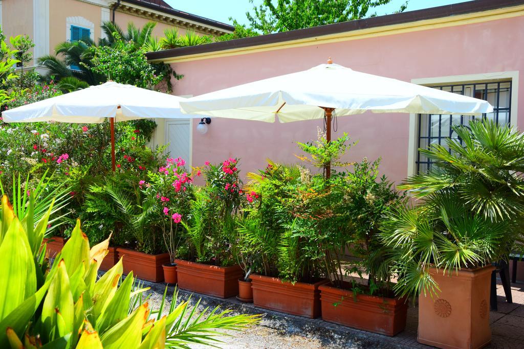 Hotel Italia Marina di Massa Exterior foto